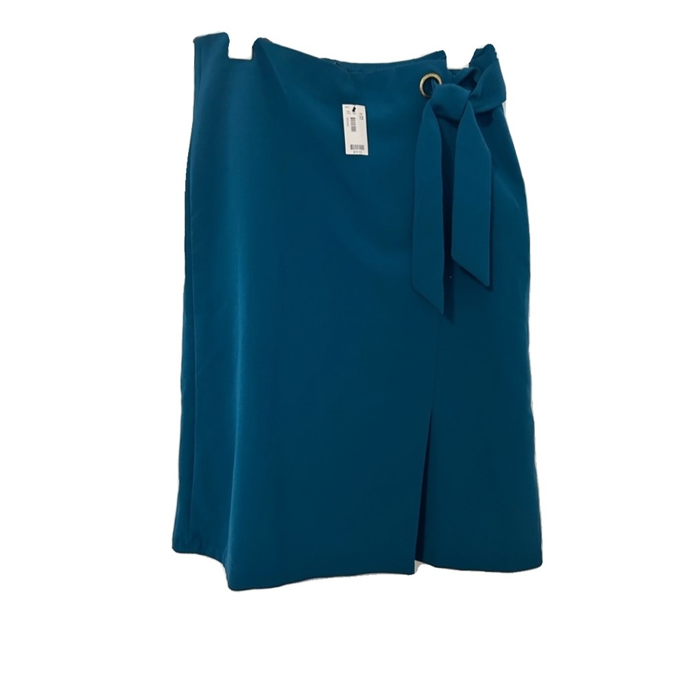 Elegant Teal Skirt